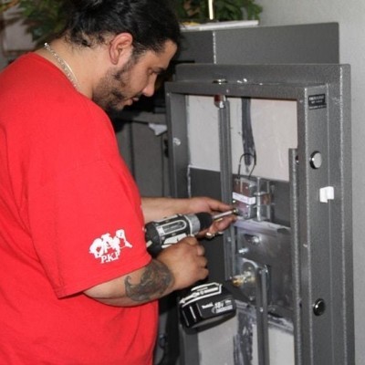 Portland locksmith safes expert 1