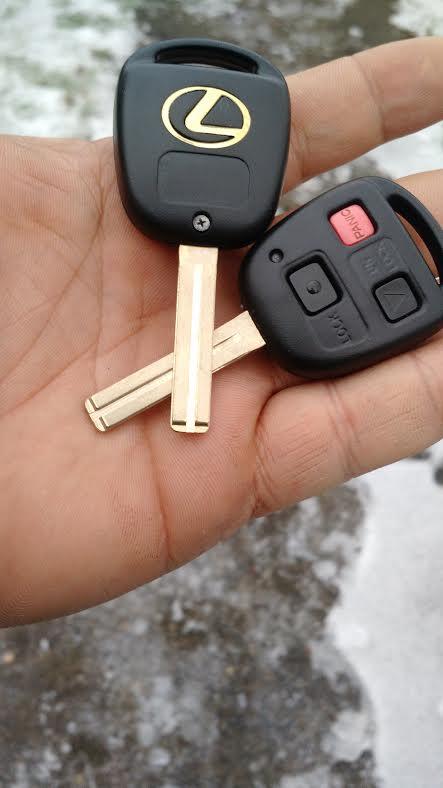 Lexus Key Replacement  for a broken key: Auto Locksmith Portland